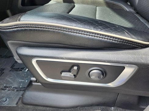 Used 2024 RAM 1500 Laramie image 31
