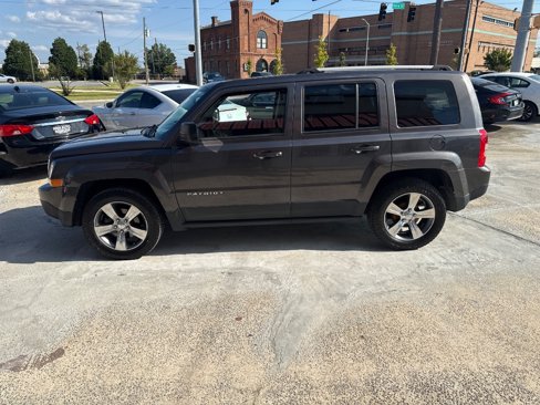 Used 2016 Jeep Patriot High Altitude image 7
