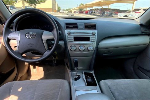 Used 2011 Toyota Camry LE image 15