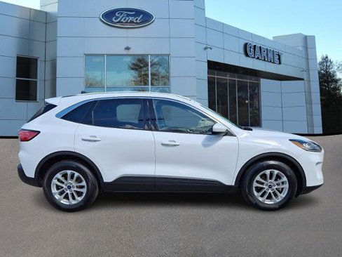 Certified 2020 Ford Escape SE image 7