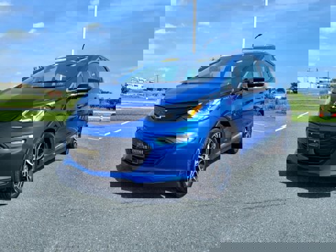 Certified 2020 Chevrolet Bolt Premier w/ Infotainment Package image 1