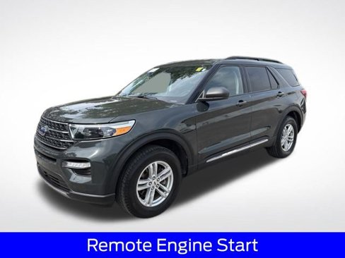 Certified 2022 Ford Explorer XLT w/ Equipment Group 202A image 10