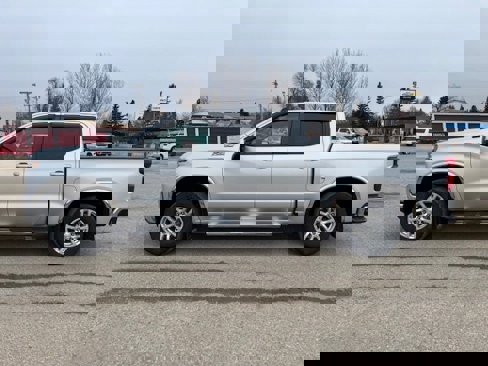 Used 2020 Chevrolet Silverado 1500 LT w/ All-Star Edition image 4