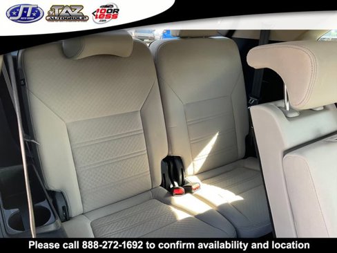Used 2019 Kia Sorento LX image 13