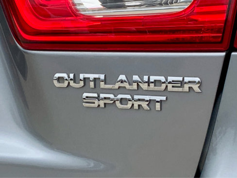 Used 2016 Mitsubishi Outlander Sport ES image 23