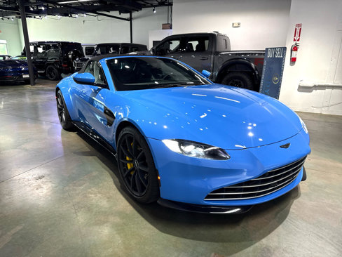 Used 2021 Aston Martin V8 Vantage Roadster image 36