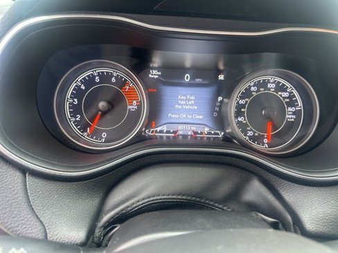 Used 2019 Jeep Cherokee Trailhawk w/ Cold Weather Group image 22