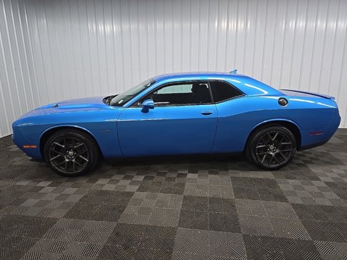 Used 2016 Dodge Challenger R/T w/ Sound Group image 5