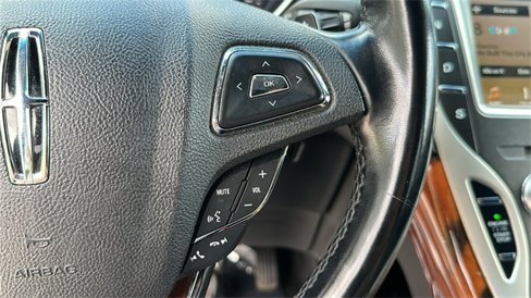 Used 2018 Lincoln MKX Reserve image 26
