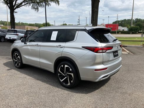 Used 2023 Mitsubishi Outlander SEL image 9