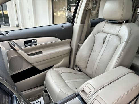 Used 2012 Lincoln MKX AWD image 17