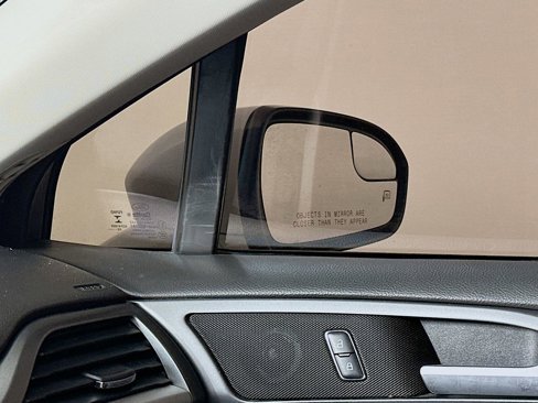 Used 2016 Ford Fusion SE image 22