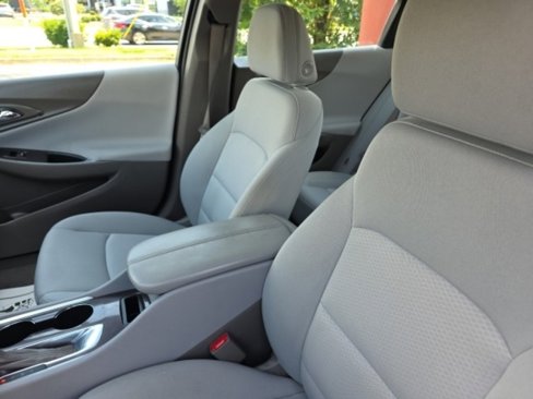 Used 2020 Chevrolet Malibu LT image 10