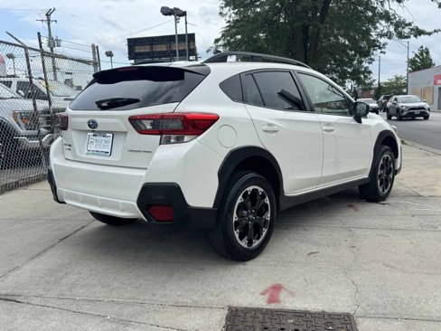 Used 2022 Subaru Crosstrek 2.0i image 5