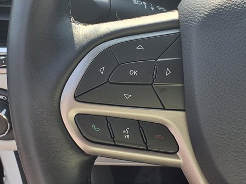 Used 2020 Jeep Cherokee Limited image 13
