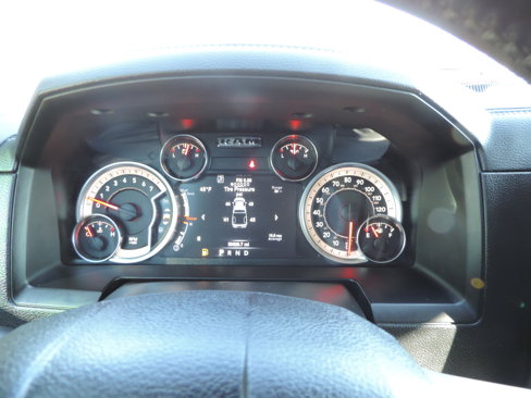Used 2018 RAM 1500 Laramie w/ Convenience Group image 8