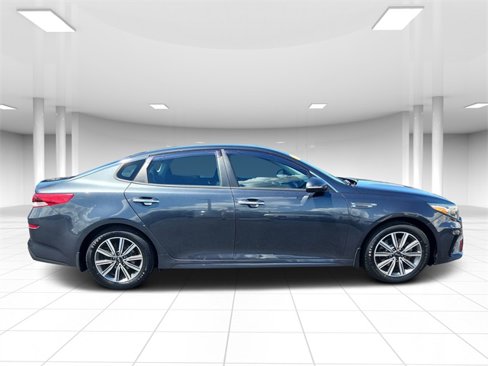 Used 2019 Kia Optima LX w/ LX 17" Wheel Package image 2
