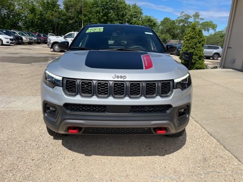 Used 2024 Jeep Compass Trailhawk w/ Trailhawk Elite Group image 3