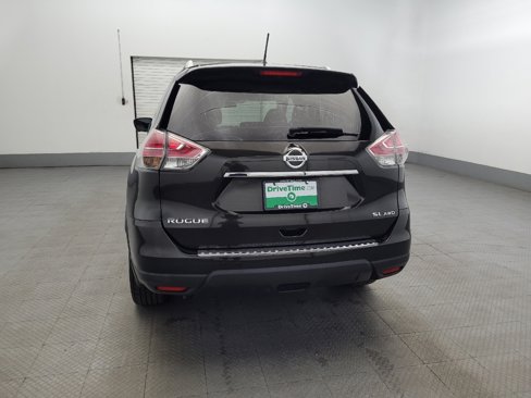 Used 2016 Nissan Rogue SL image 6