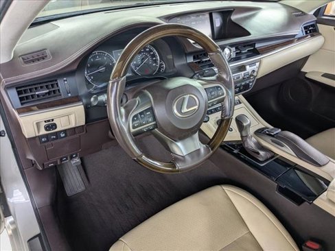 Used 2016 Lexus ES 350 image 10