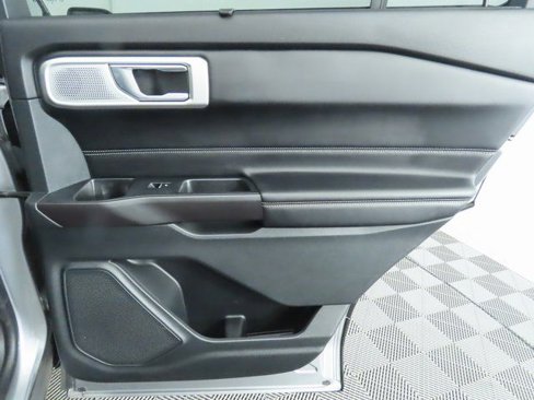 Used 2020 Ford Explorer ST w/ ST Street Pack image 29