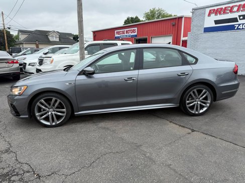 Used 2018 Volkswagen Passat 2.0T R-Line image 6