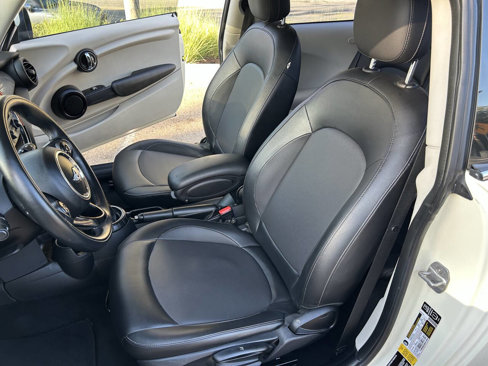 Used 2014 MINI Cooper 2-Door Hardtop image 6