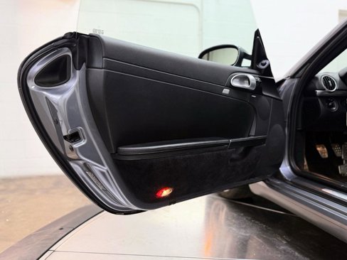 Used 2006 Porsche Boxster S image 13