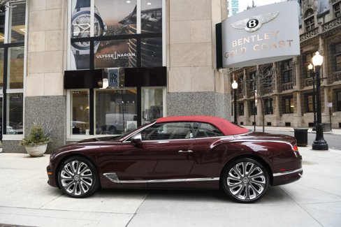 Used 2021 Bentley Continental GT V8 image 23