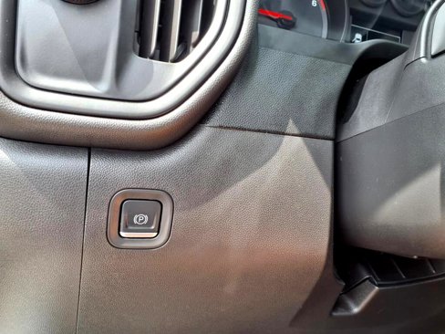 Used 2020 Chevrolet Silverado 1500 W/T image 24