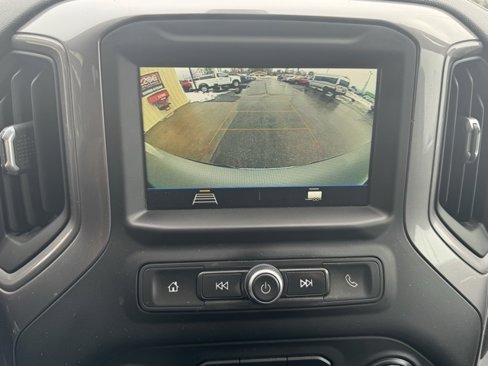Used 2019 Chevrolet Silverado 1500 Custom image 17