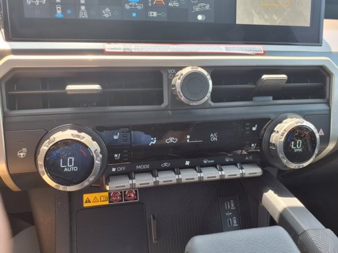 New 2024 Toyota Tacoma TRD Off-Road image 26