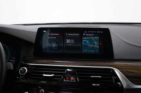 Used 2019 BMW M550i xDrive w/ Premium Package 2 image 15
