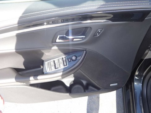 Used 2019 Chevrolet Impala LT w/ LT Convenience Package image 12