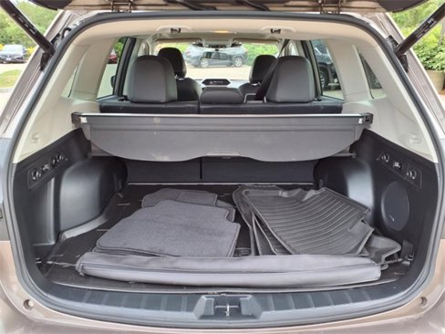 Used 2023 Subaru Forester Limited image 8