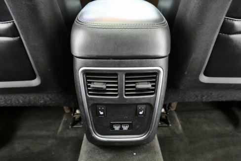 Used 2016 Chrysler 300 C Platinum image 21