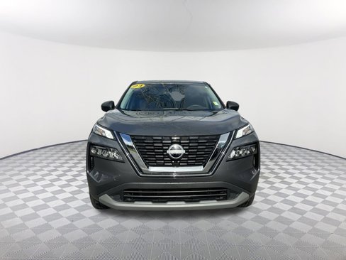 Used 2023 Nissan Rogue S image 2