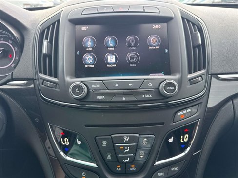 Used 2014 Buick Regal image 24