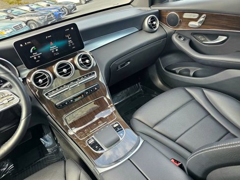 Certified 2020 Mercedes-Benz GLC 300 4MATIC image 32