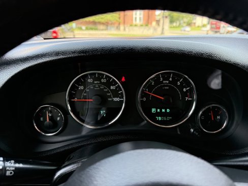 Used 2015 Jeep Wrangler Unlimited Sport w/ Quick Order Package 24S image 13
