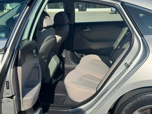 Used 2017 Hyundai Sonata SE image 43