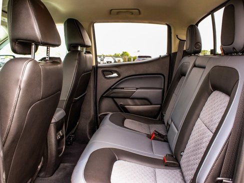 Used 2019 Chevrolet Colorado Z71 image 32