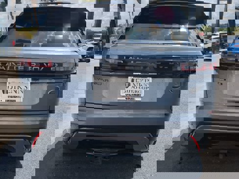 Used 2019 Land Rover Range Rover Velar R-Dynamic SE image 4