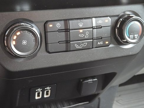 Used 2019 Ford F150 XLT w/ XTR Package image 33