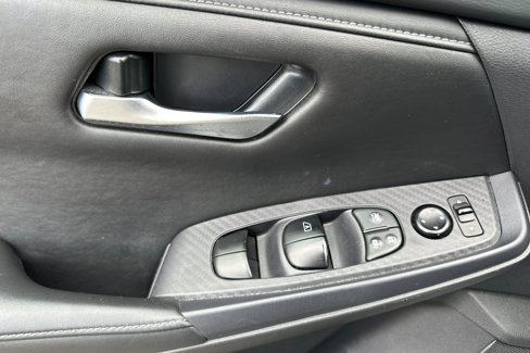 Certified 2024 Nissan Sentra SV image 11