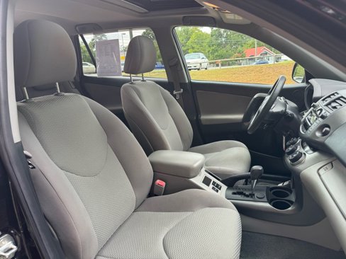 Used 2011 Toyota RAV4 2WD image 16