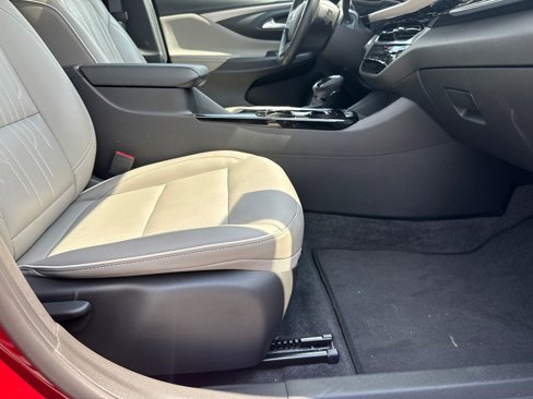 Certified 2024 Buick Envista Avenir image 13