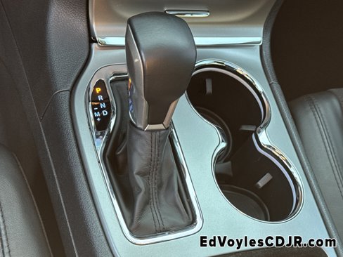 Used 2020 Jeep Grand Cherokee Laredo w/ Laredo X Package image 36
