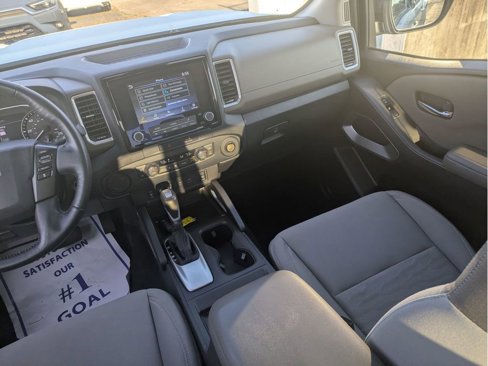 Used 2023 Nissan Frontier SV w/ SV Convenience Package image 30