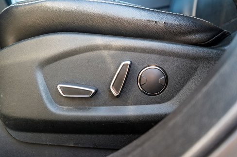 Used 2018 Ford Explorer Limited image 20